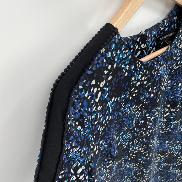 Banana Republic Blue Print Long Sleeve Shift Dress // 4 - Picture 6 of 12